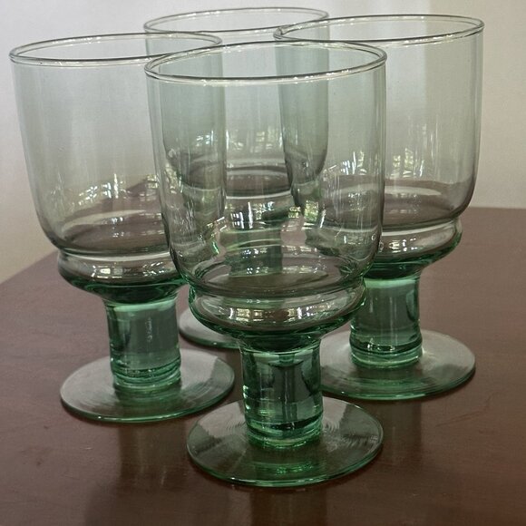 Vintage Williams-Sonoma Vert Light Green 6in Wine Glass 2004 RARE FIND Set Of 4 - Picture 2 of 12